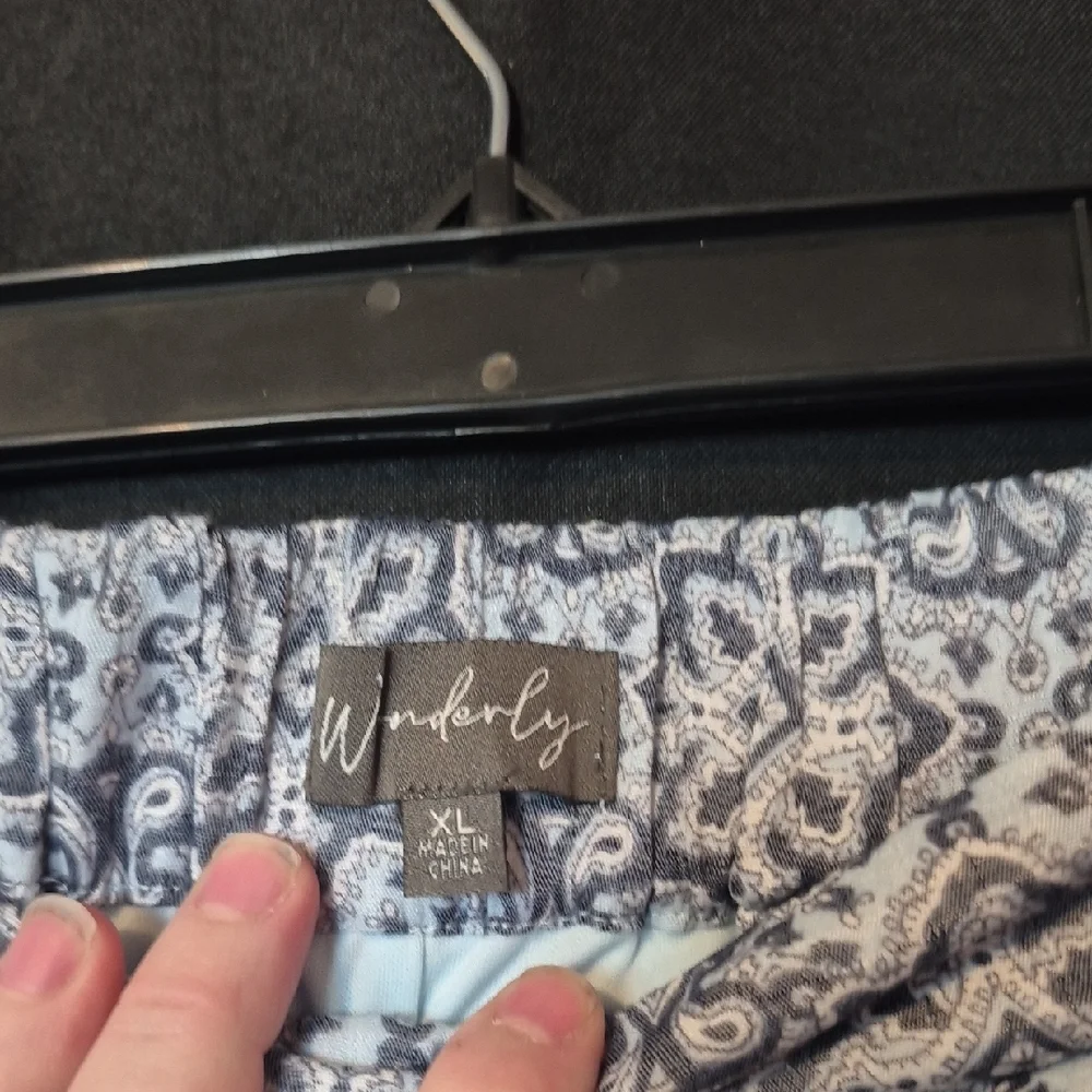 Wonderly Wide Leg Pants in Light Blue and White Tile Print